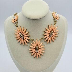 Floral Necklace in Peach and Gold w/ Extender